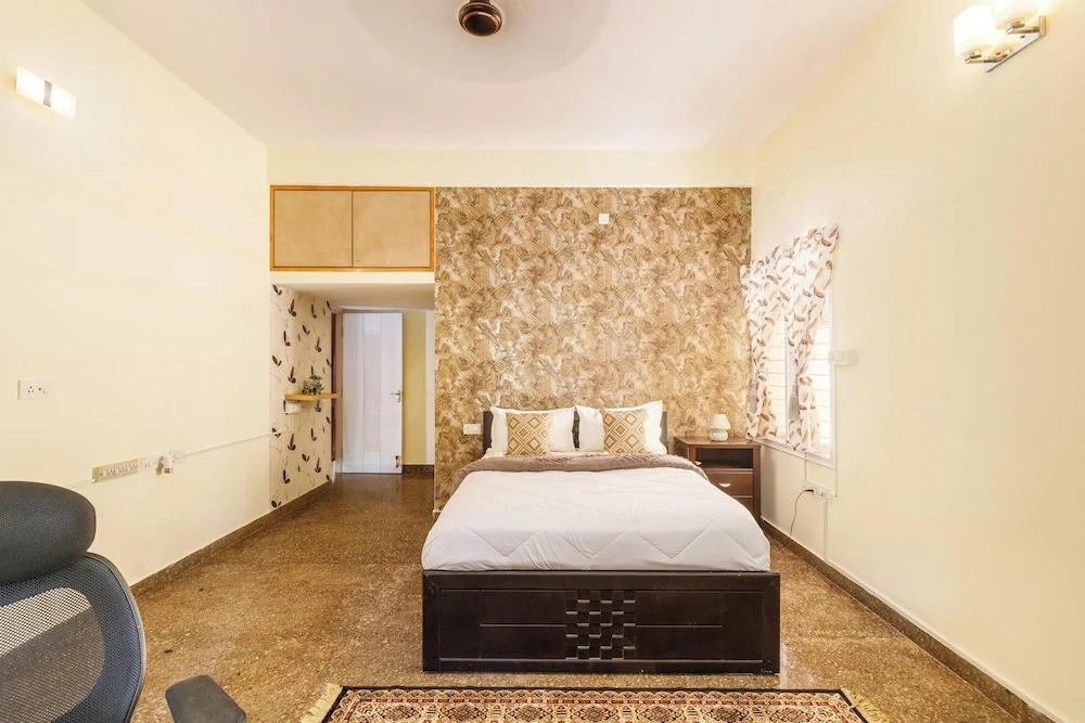 Cedar Wood Villa by RedOlive 3BHK Nr Indiranagar