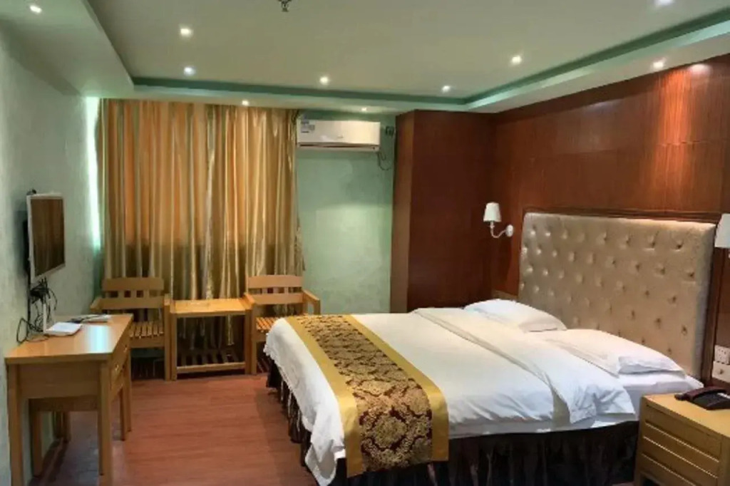 Bolang Hotel