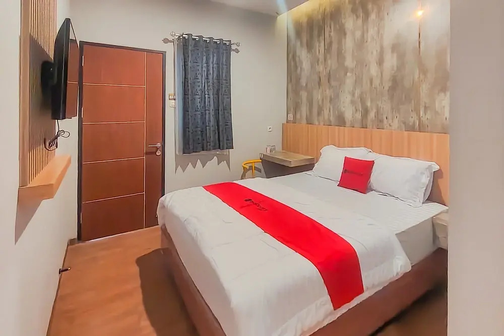 RedDoorz Syariah near Gelora Kadrie Oening Samarinda