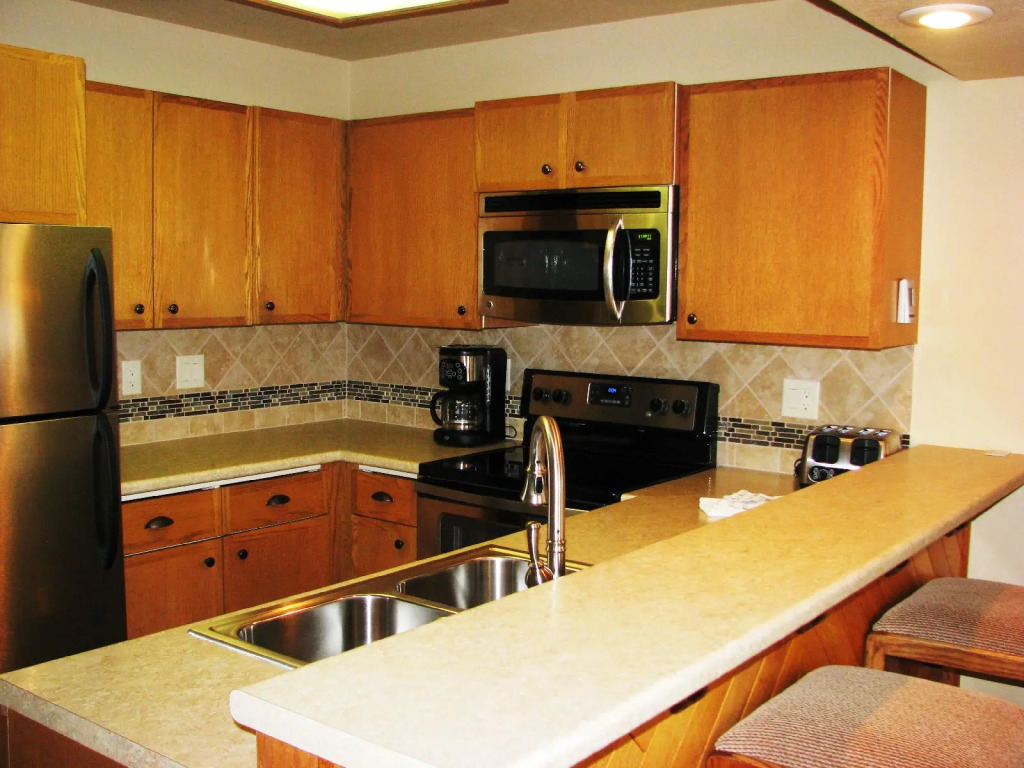 Snowblaze Condominiums C14