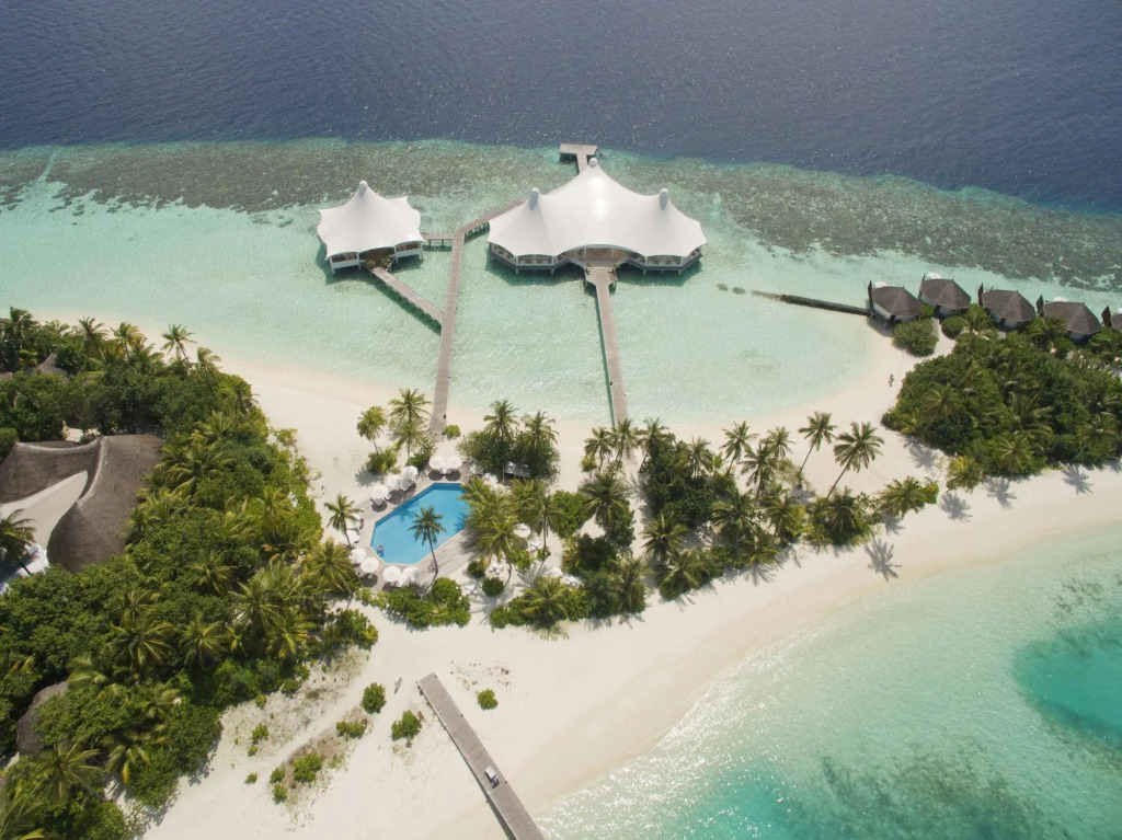 Safari Island Resort & Spa Maldives