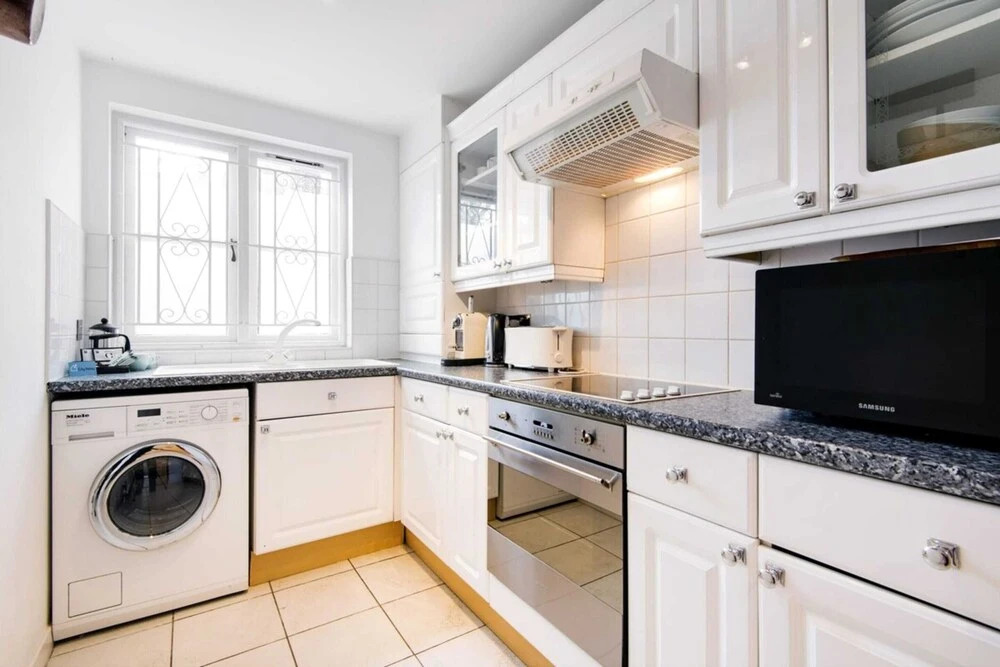 Homely Brompton Park Apartment