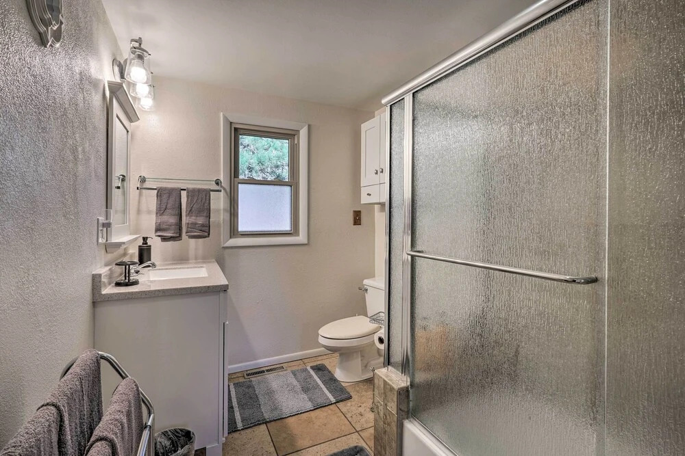 327936 Hot Tub + Mtn Views: Woodland Park Gem