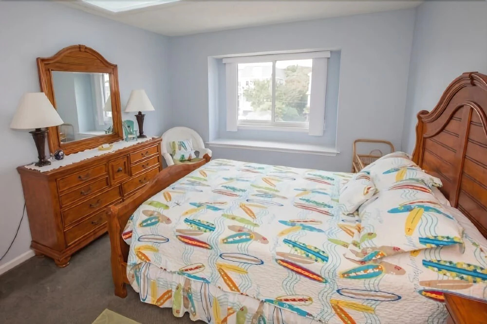 William B. Virginia Beach - 6 Br Home