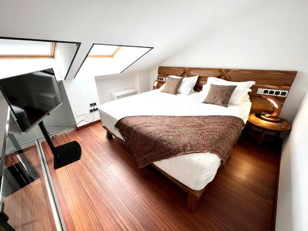Anahita Boutique Hotel
