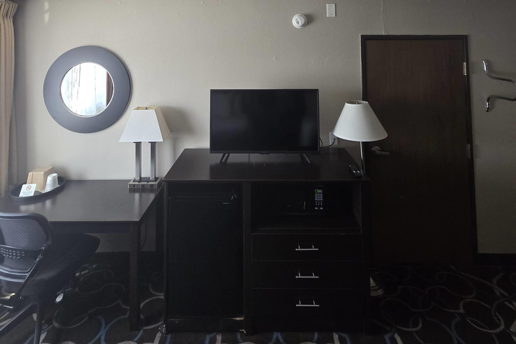 Super 8 by Wyndham Kansas City