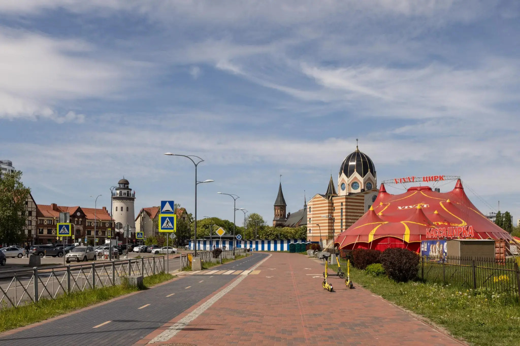 LovelyHome 39 на набережной Генерала Карбышева 6