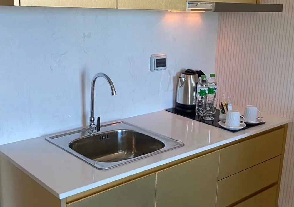 Espana Condo Resort Pattaya Pool Access
