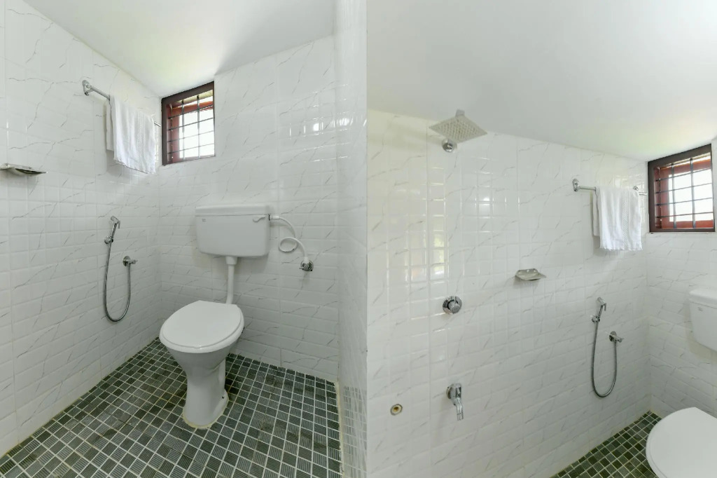 OYO Home 78237 Elegant Stay Fine Nest Homes