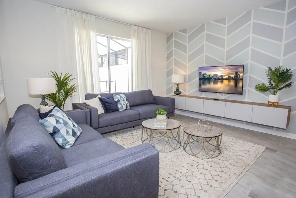 Luxury 4 Bed Villa For 10 Guests Townhouse