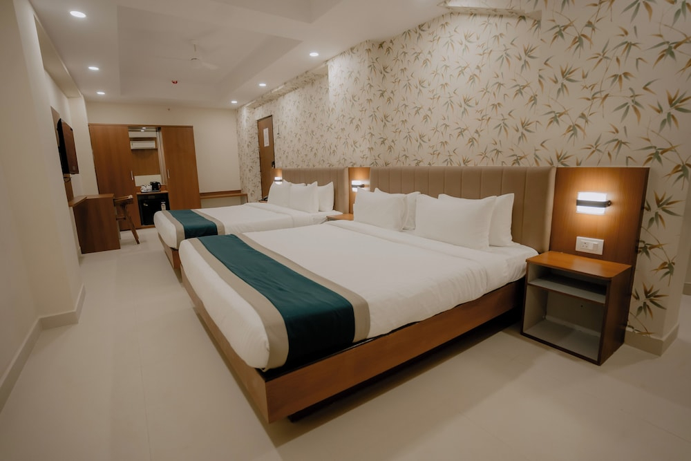 Hotel Eagle Empire