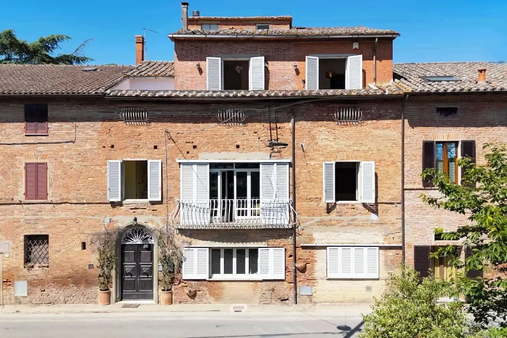 Tuscany - Townhouse - Sleeps 18 - Garden Near Lake