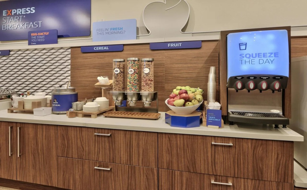 Holiday Inn Express & Suites - Roswell by IHG