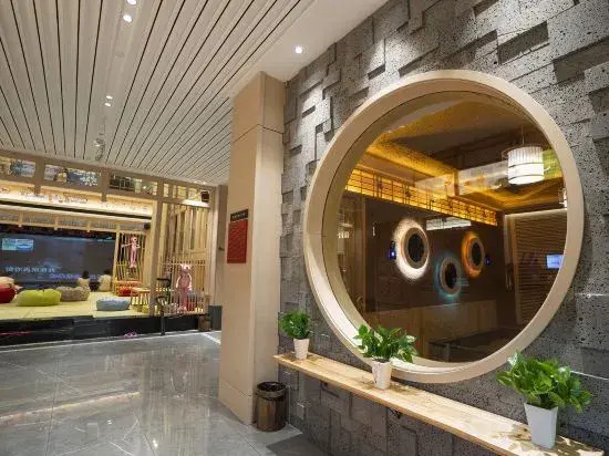 Shui Linglong Movie Hotel (Taiyuan R & F City)