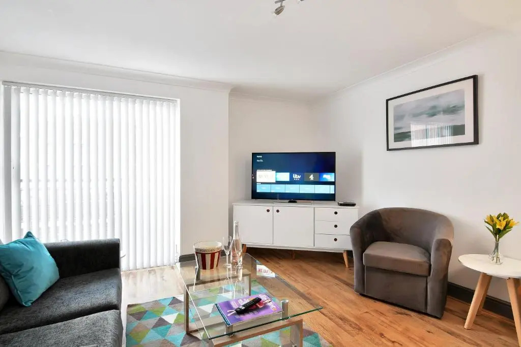 Xclusive Living Stay in City Centre, The Qube