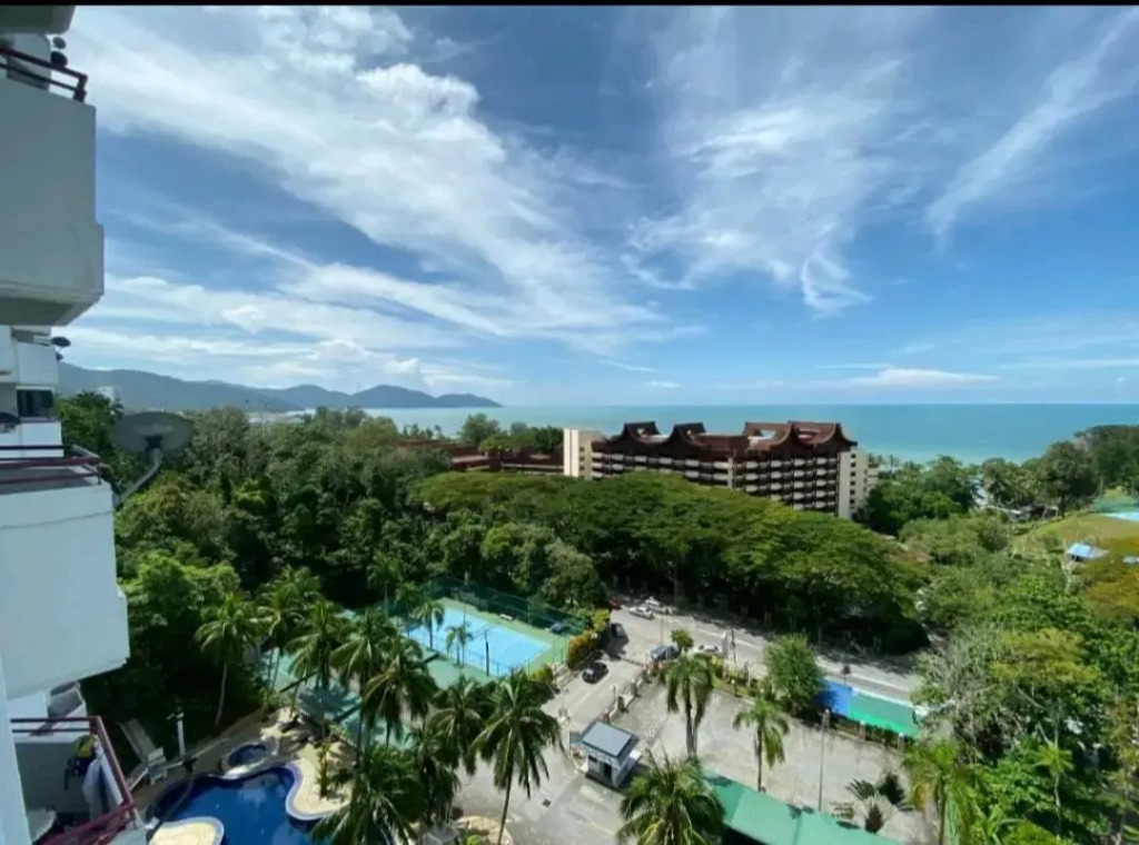 DELUXE Suite Seaview Batu Ferringhi 2304 - 2 Rooms