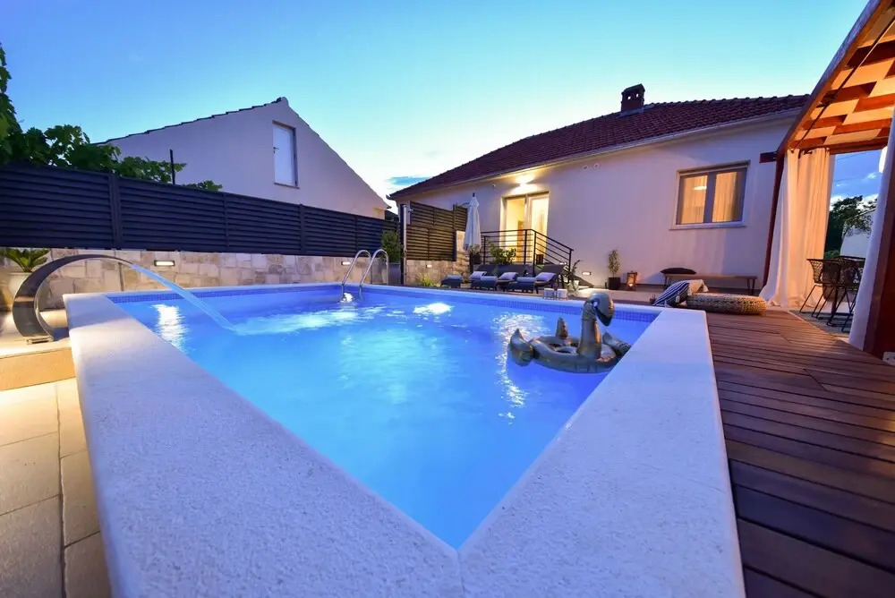 Villa Teuta ZadarVillas