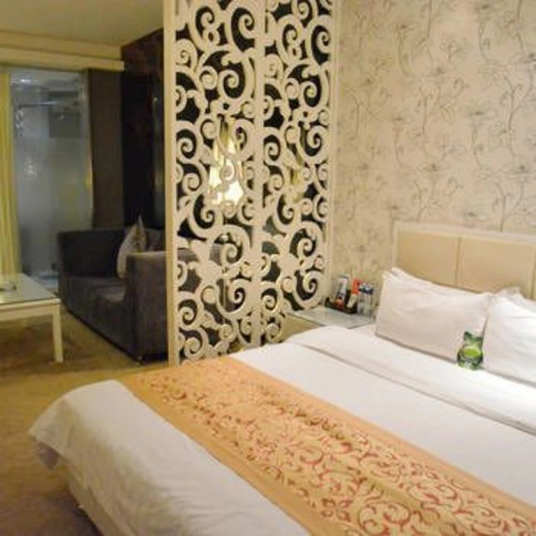 Tianlefang Business Hotel(泰安天乐坊城市酒店)