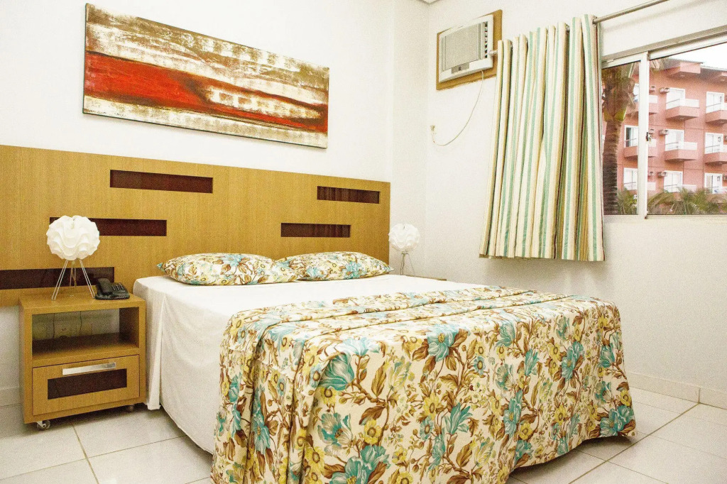 Lagoa Quente Hotel
