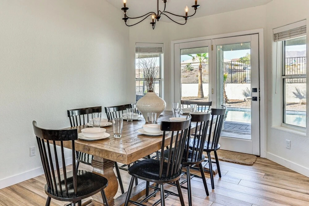 Fully Furnished Poolside Oasis 5 Mi to Lake Havasu