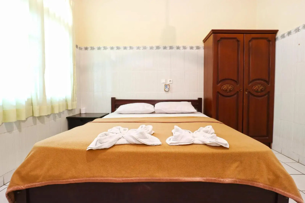 Gora Beach Inn
