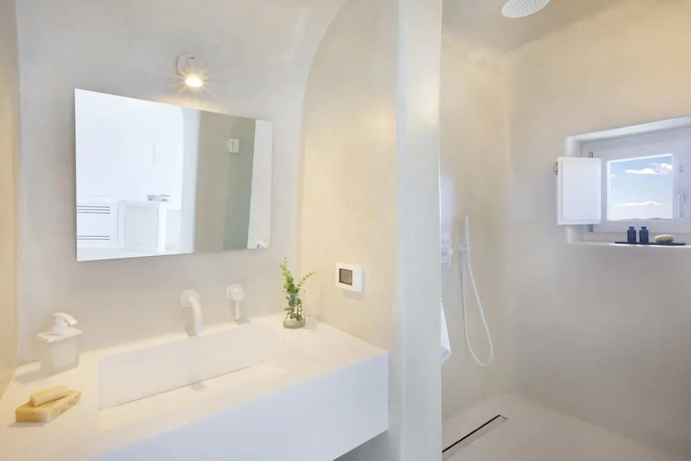 Apanema Cavehouses by Otium Villas