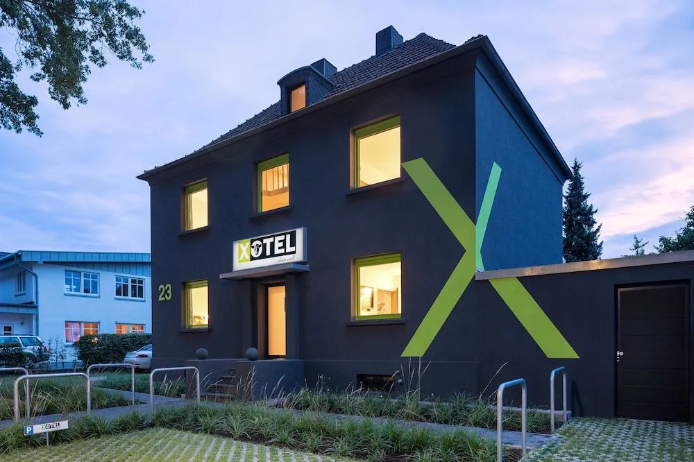 Xotel
