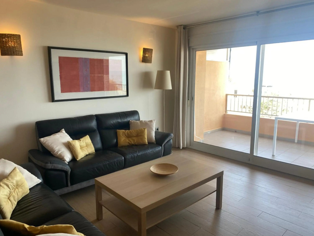Albamar frontline Beach apartment 3 bedrooms
