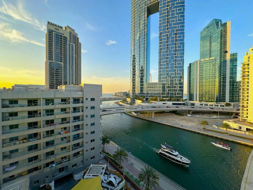 Квартира 7th Floor Sea & Canal View 1BR Near Beach