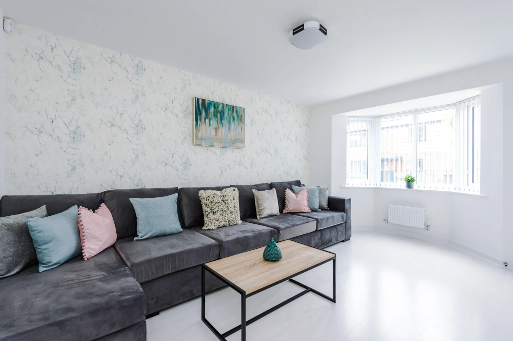 4 Bedroom House Manchester Hosted By MCR Dens
