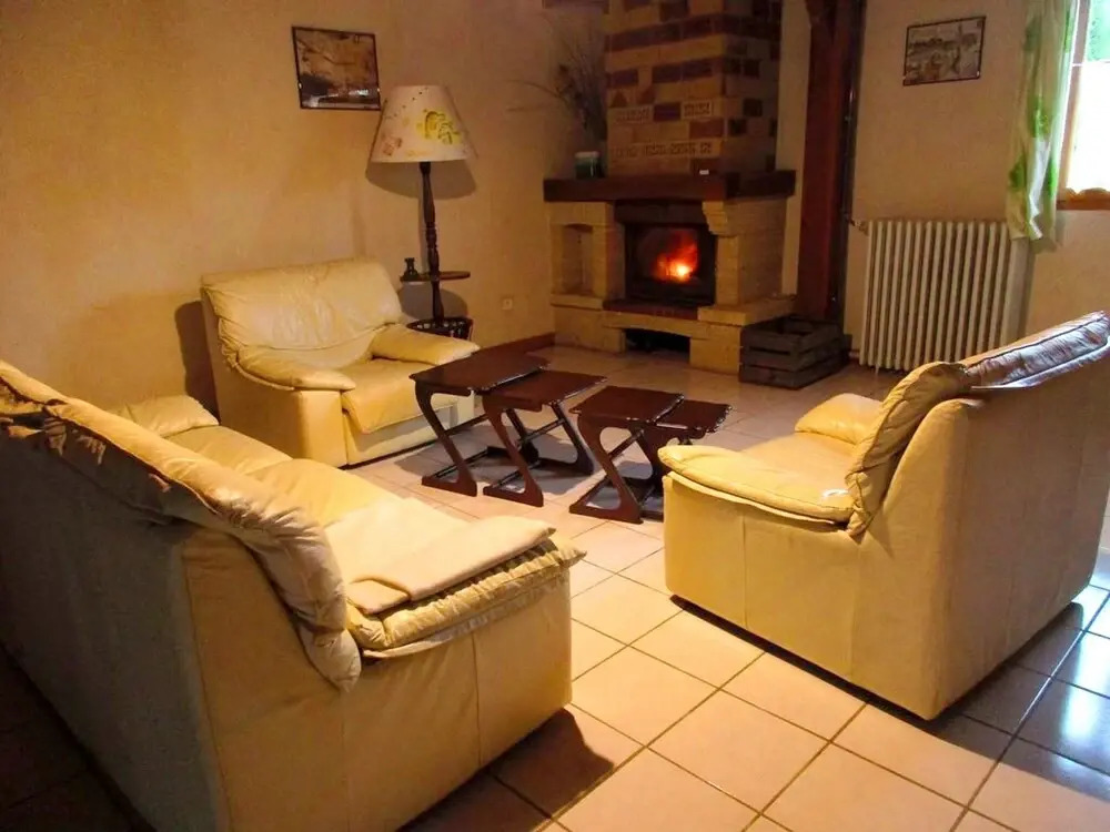 House With 4 Bedrooms in Sarrazac, With Private Pool, Enclosed Garden and Wifi