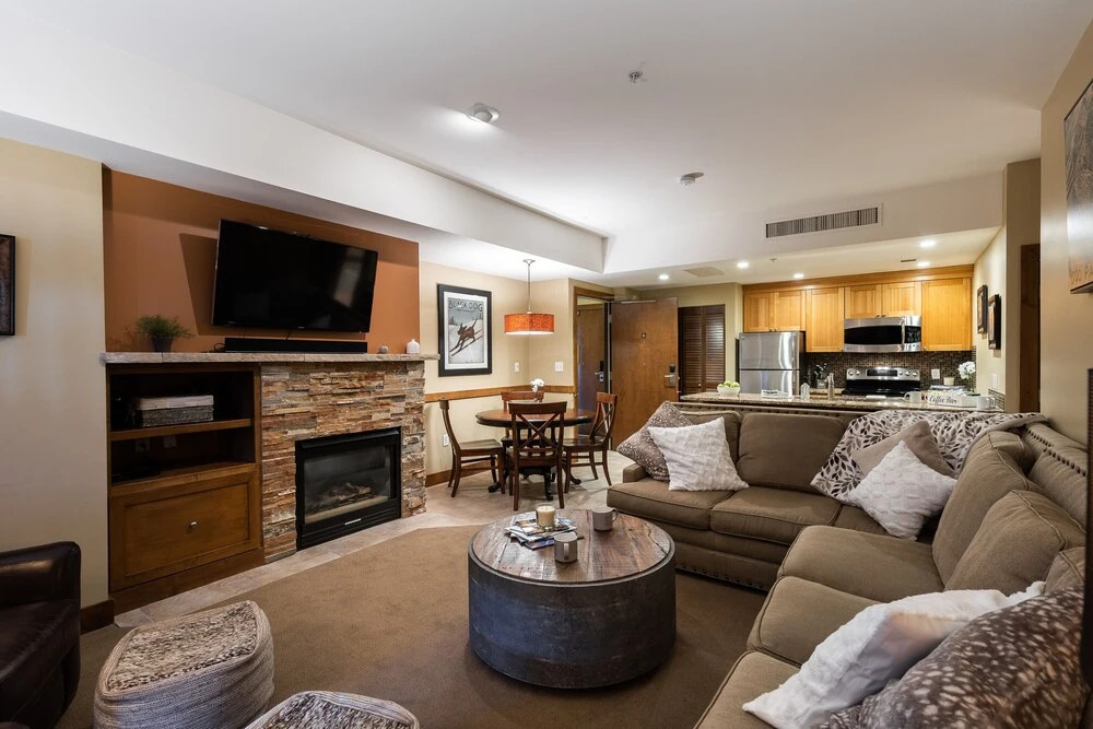 Sun Dialed-In Deluxe - Canyons Village Center