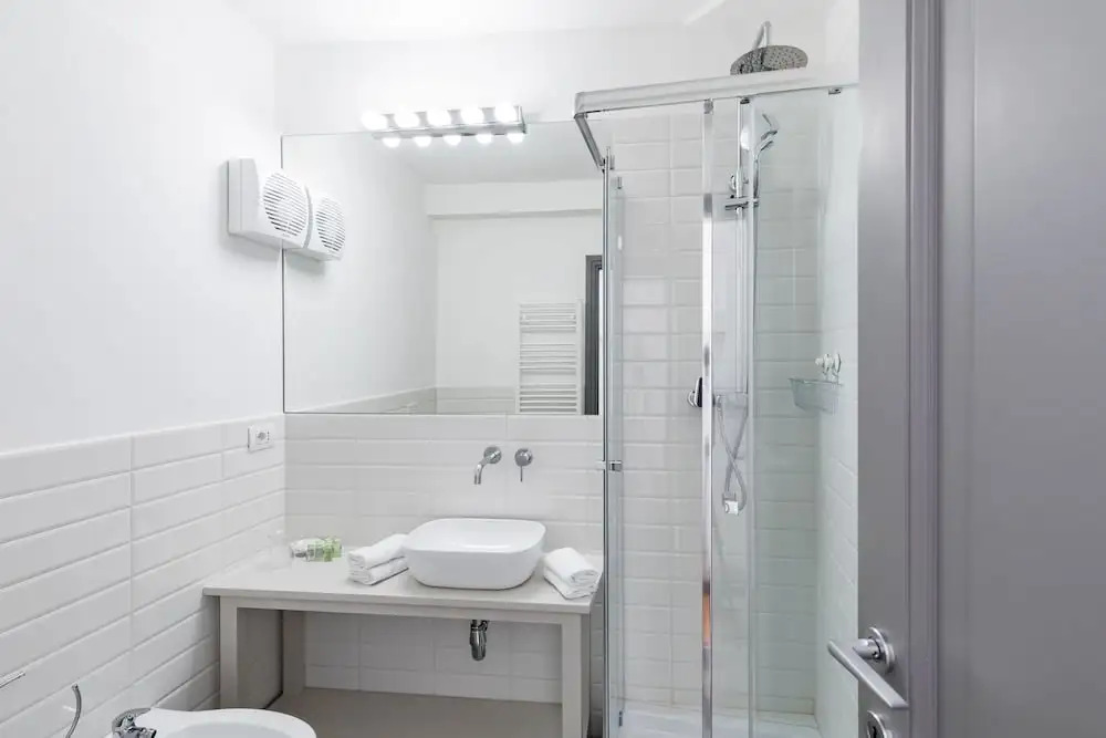 Pietra Square Residence