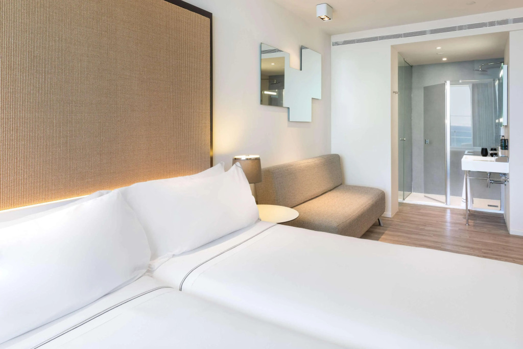 Отель Melia South Beach