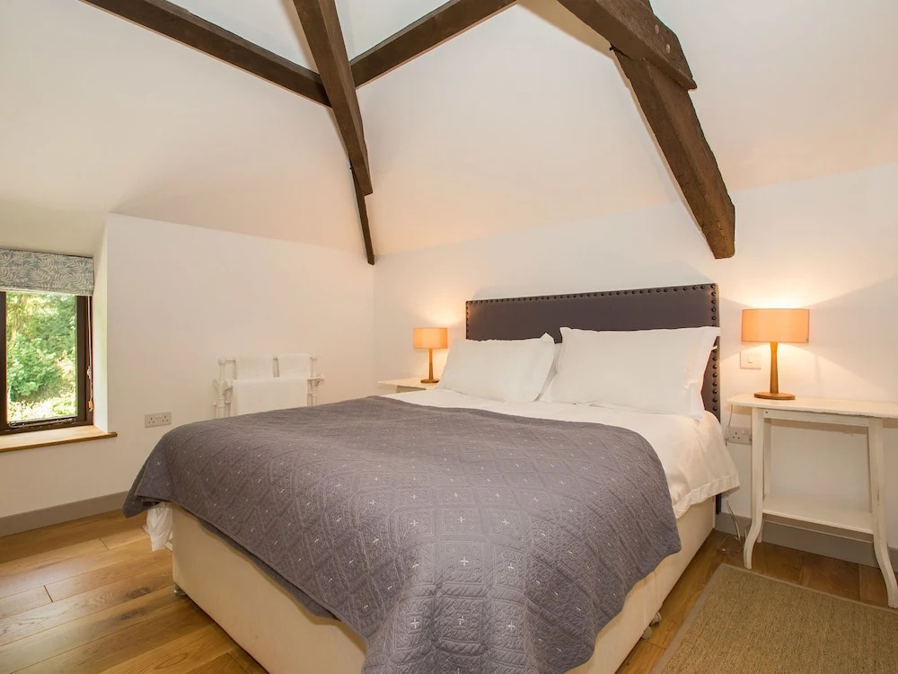 Elegant Holiday Home in Tavistock With Garden, Barbecue, Fireplace