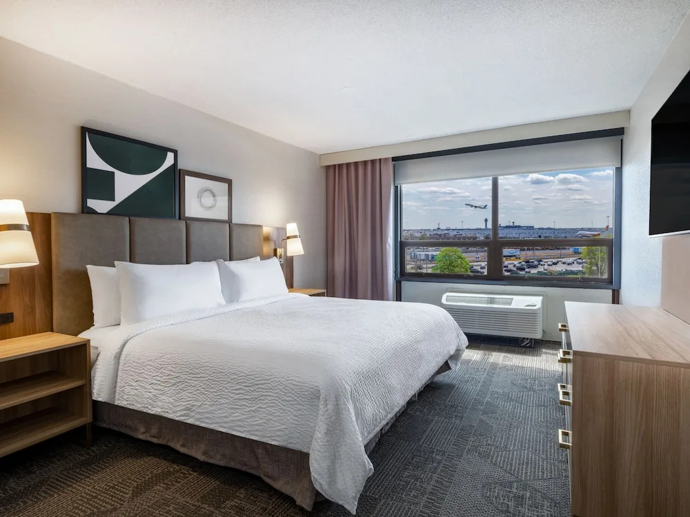 Staybridge Suites Chicago OHare - Rosemont by IHG