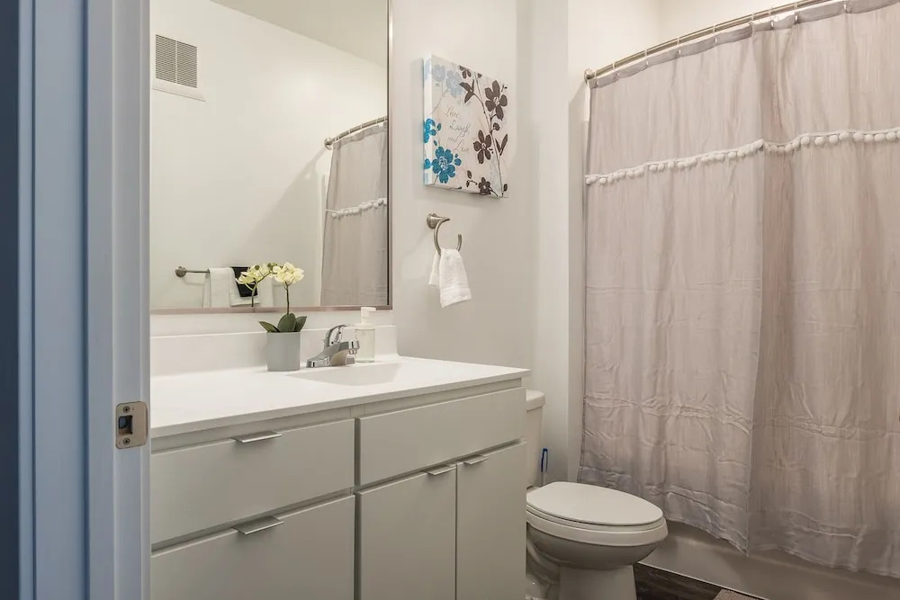 Macalester Apartments by Frontdesk