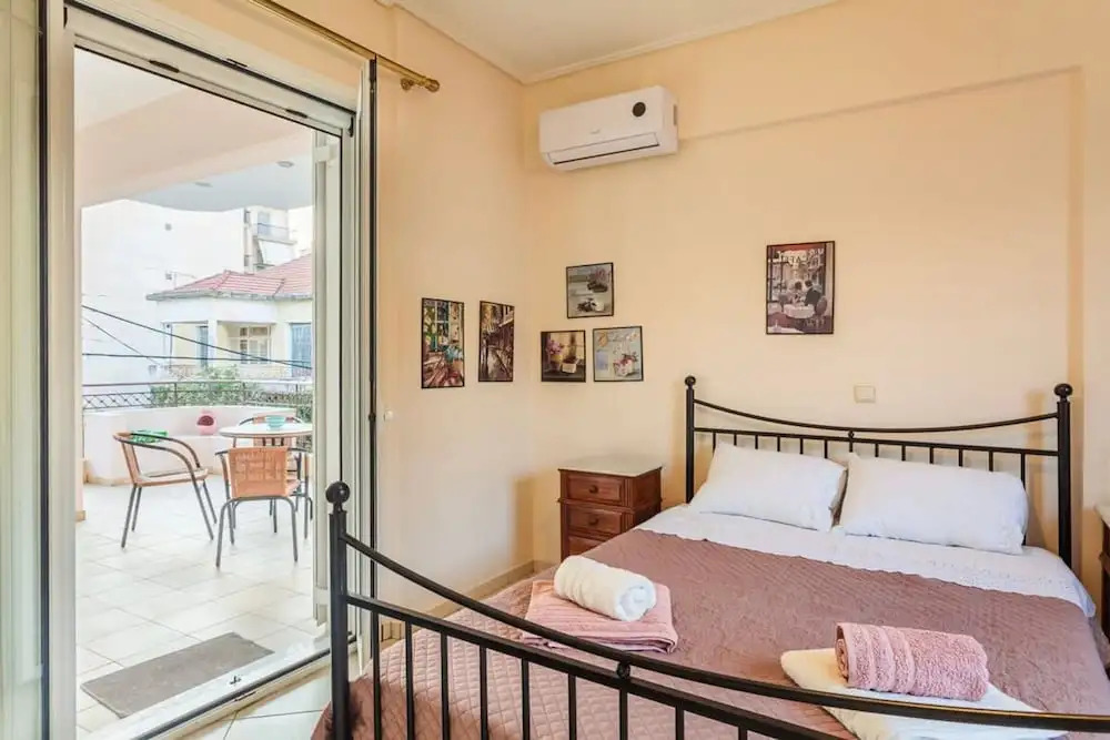 Spacious Urban Haven-family Home Perfect Location