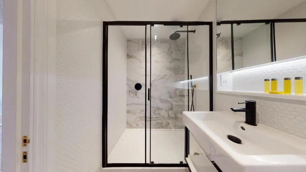 Royal Kensington - Standard 3 bed
