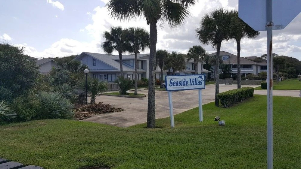 Seaside S 4302 1 Bedroom Condo by RedAwning