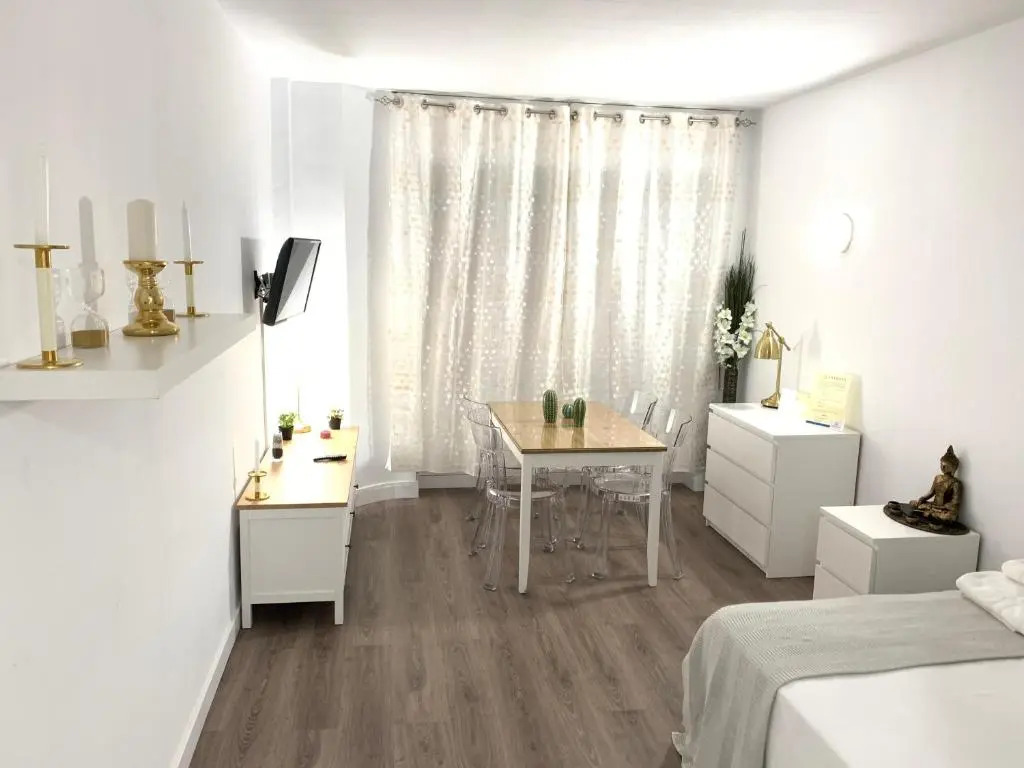 Triana Luxury Apartament 329