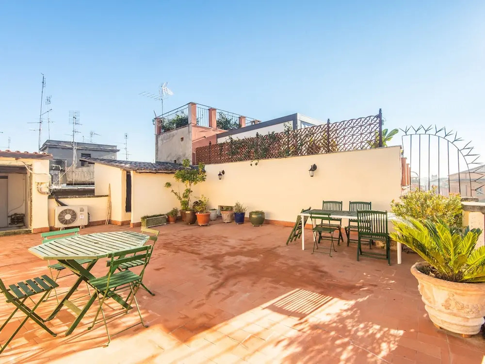 RSH Giulia Enchanting Apartment View