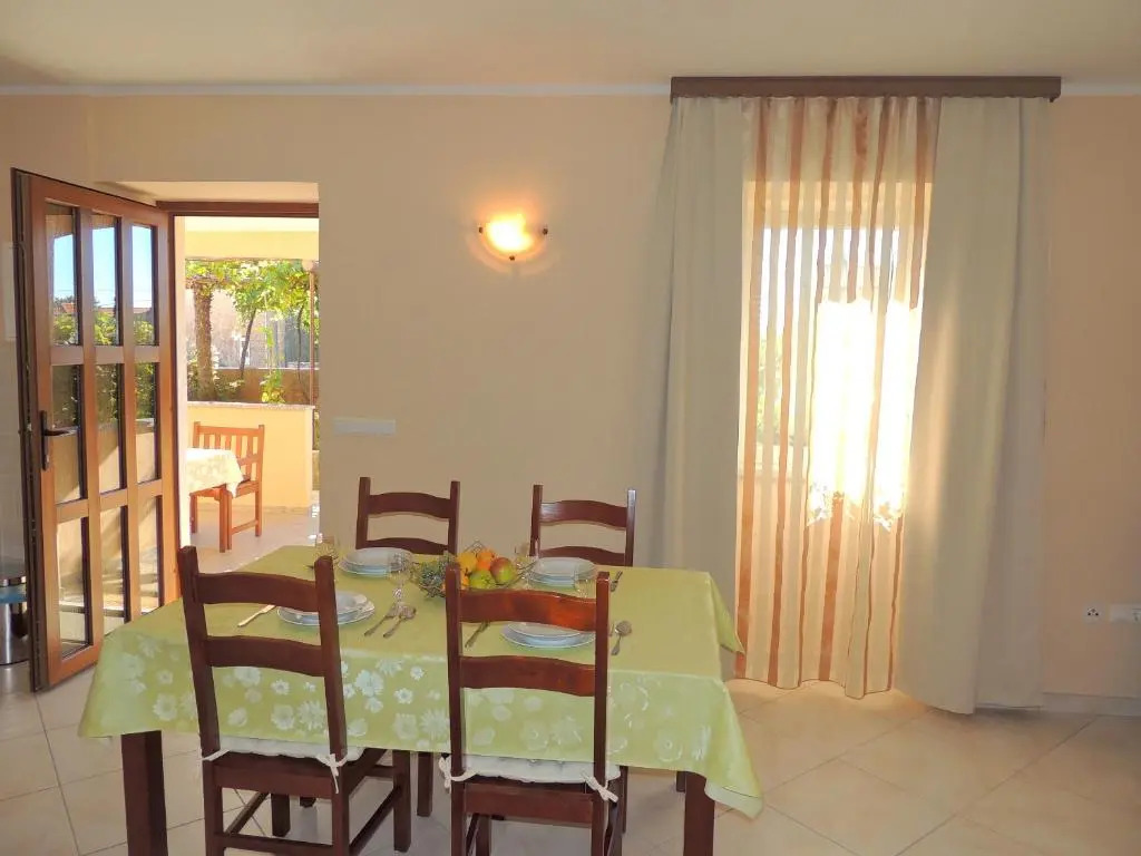 Diana apartment