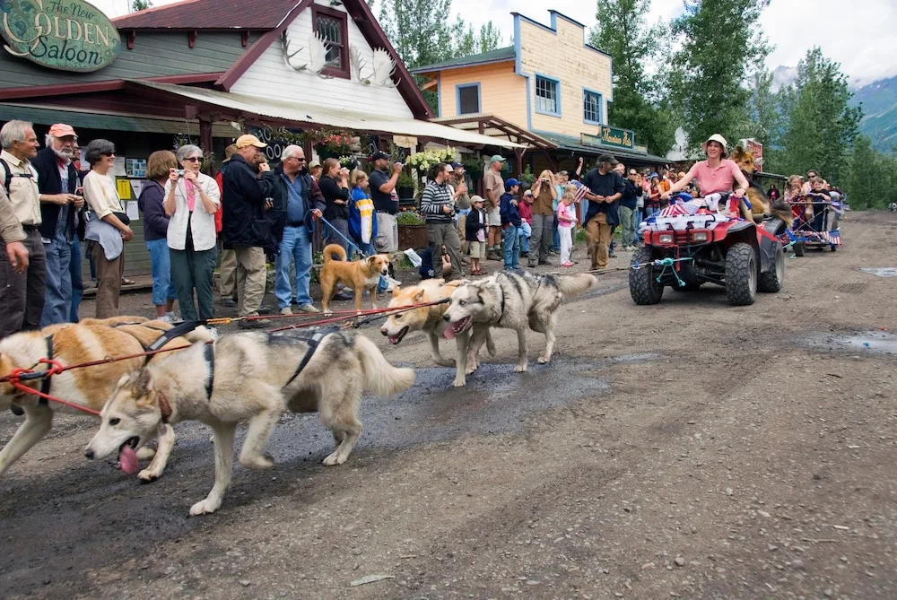 McCarthy Lodge Resort