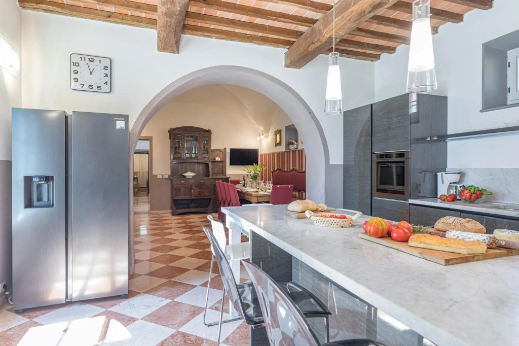 ANTICA VILLA MERELLI 12, Emma Villas