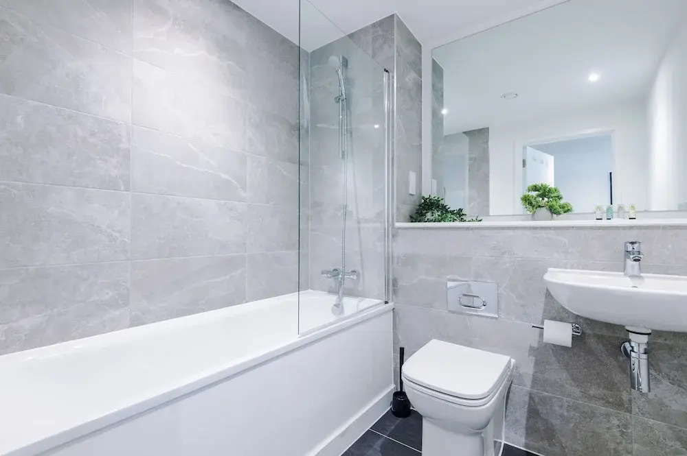 Hilltop Serviced Apartments - Salford