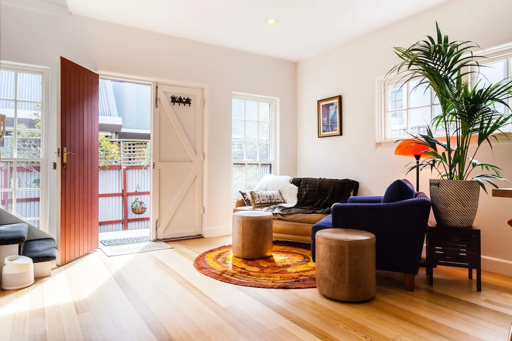 VERA, 1BDR South Melbourne Apartment