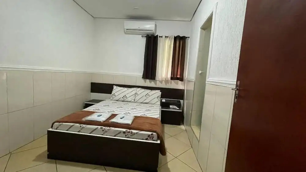 Hotel Tenda Brigadeiro - 5 Minutos a Pé do Metrô e Praça da Sé, 8 Minutos da Rua 25 de Março e Liberdade - Estacionamento Opcional