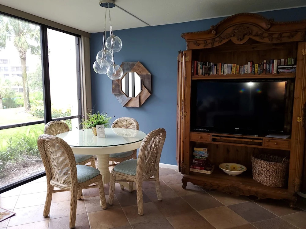 Midnight Cove Ii 611f - Fabulous Bayside! 2 Bedroom Condo
