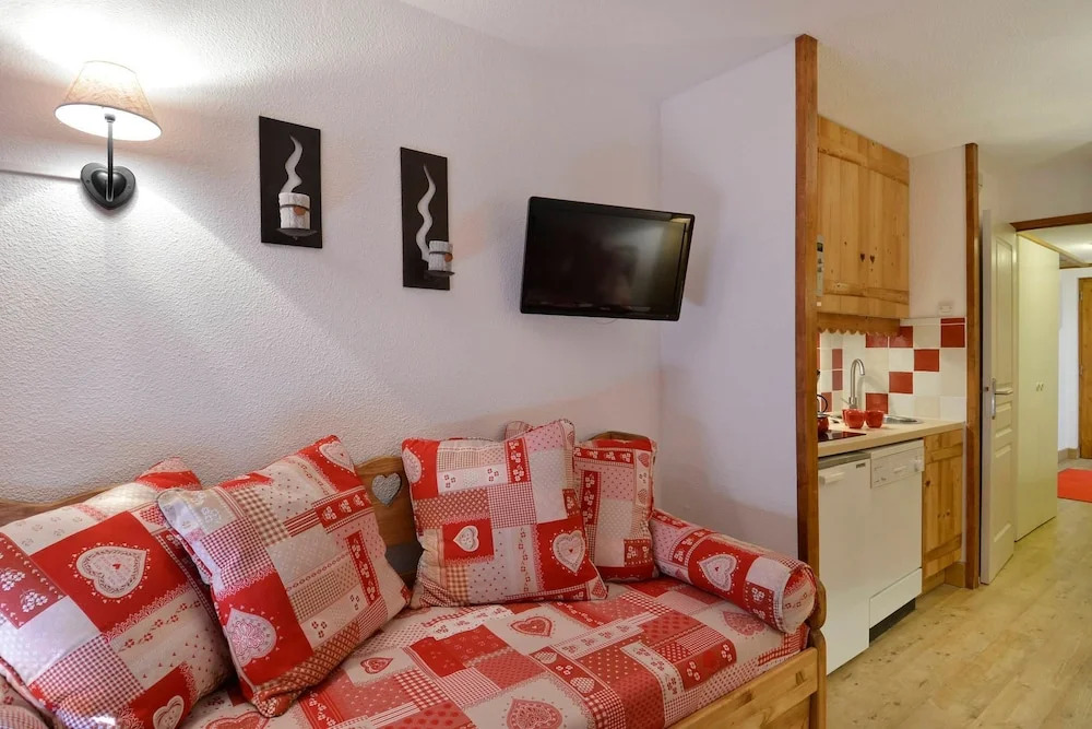 Belle Plagne Two-roomed Apartment for 5 People, Located on the Slopes Th322